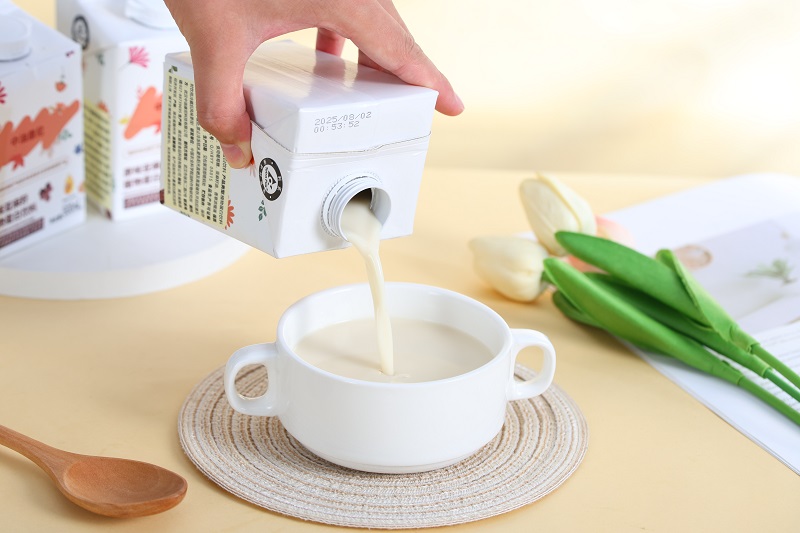 Oil Crops Research Institute Leads Development of Standard to Address Nutritional Evaluation Challenges of Plant-Based Milk.jpg